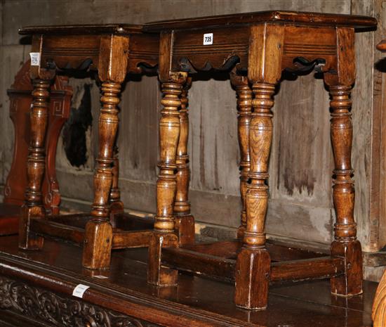 Pr oak joint stools